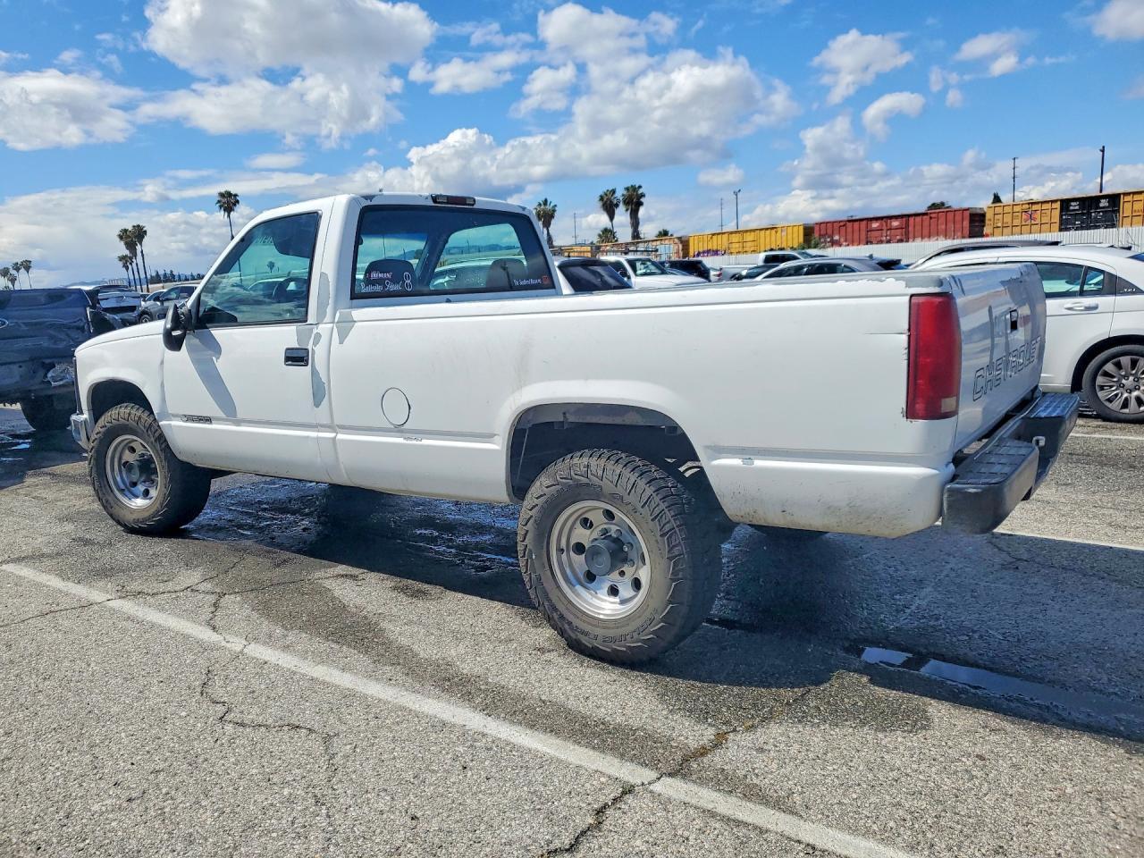 2000 Chevrolet GMT-400 C2500