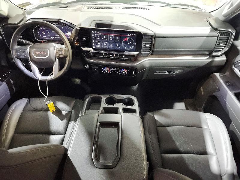 2025 GMC Sierra K1500 SLT
