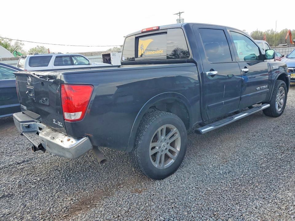 2014 Nissan Titan SL