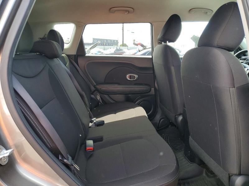 2015 KIA Soul Base