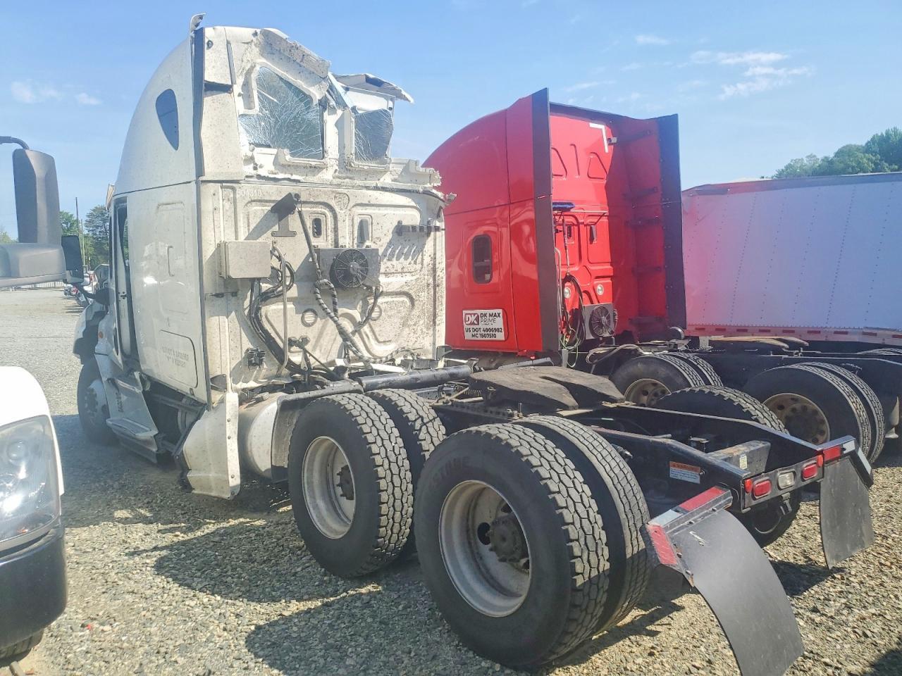 2020 Freigliner 2020 Freightliner Cascadia 125 Semi Truck