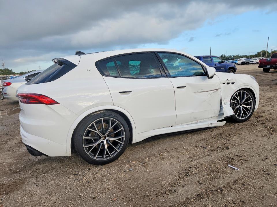 2026 Maserati Grecale Modena s