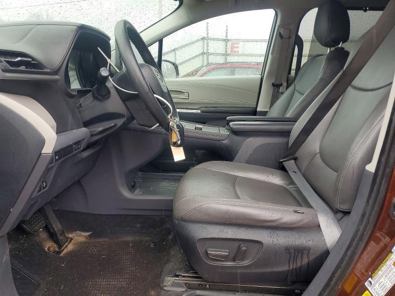 2022 Toyota Sienna le