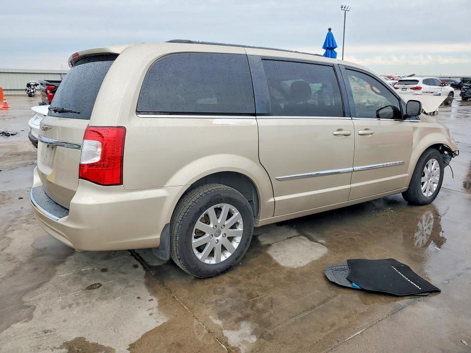 2013 Chrysler Town & Country Touring