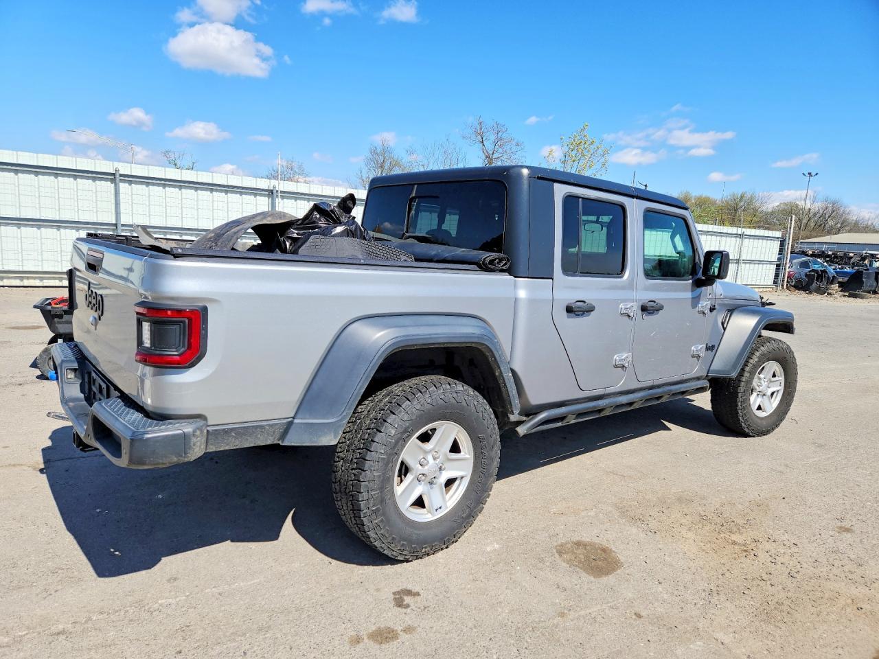 2020 Jeep Gladiator Sport