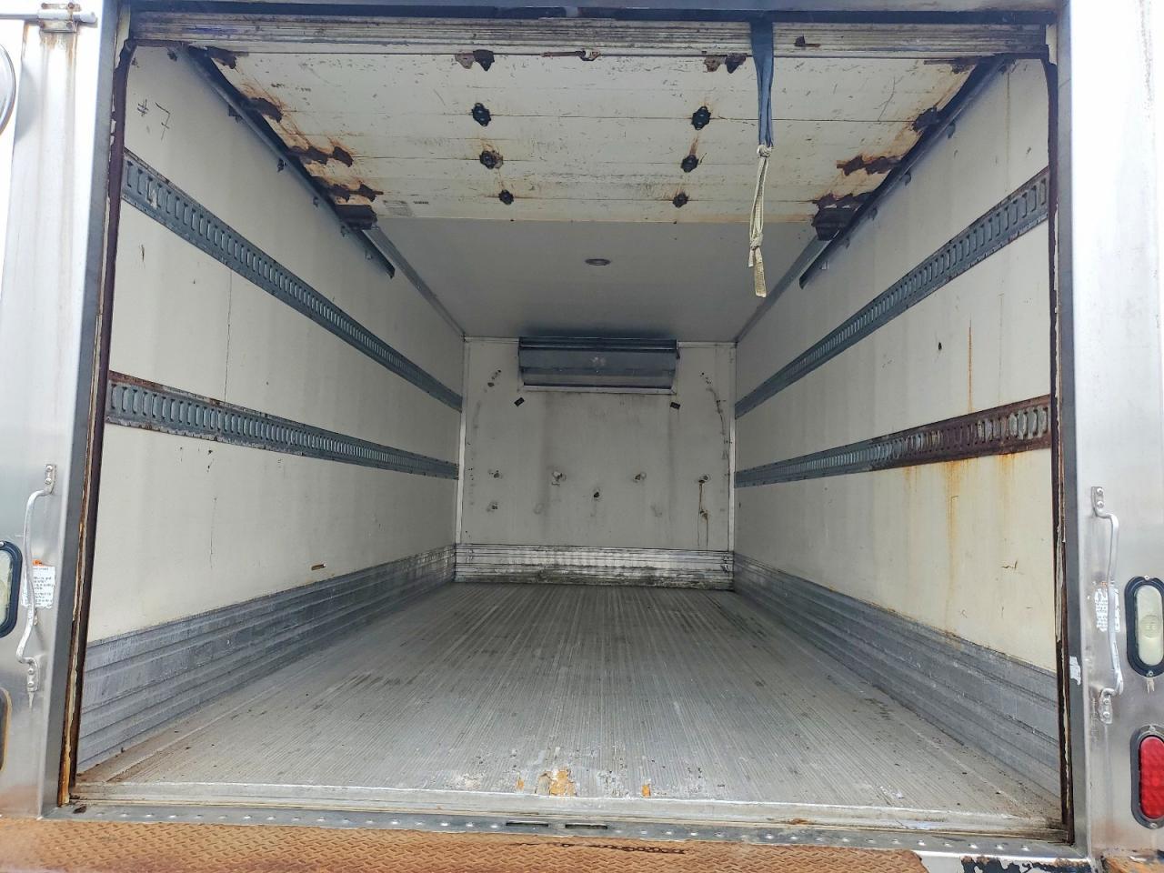 2017 Hino 258/268 Refrigerated BOX Truck