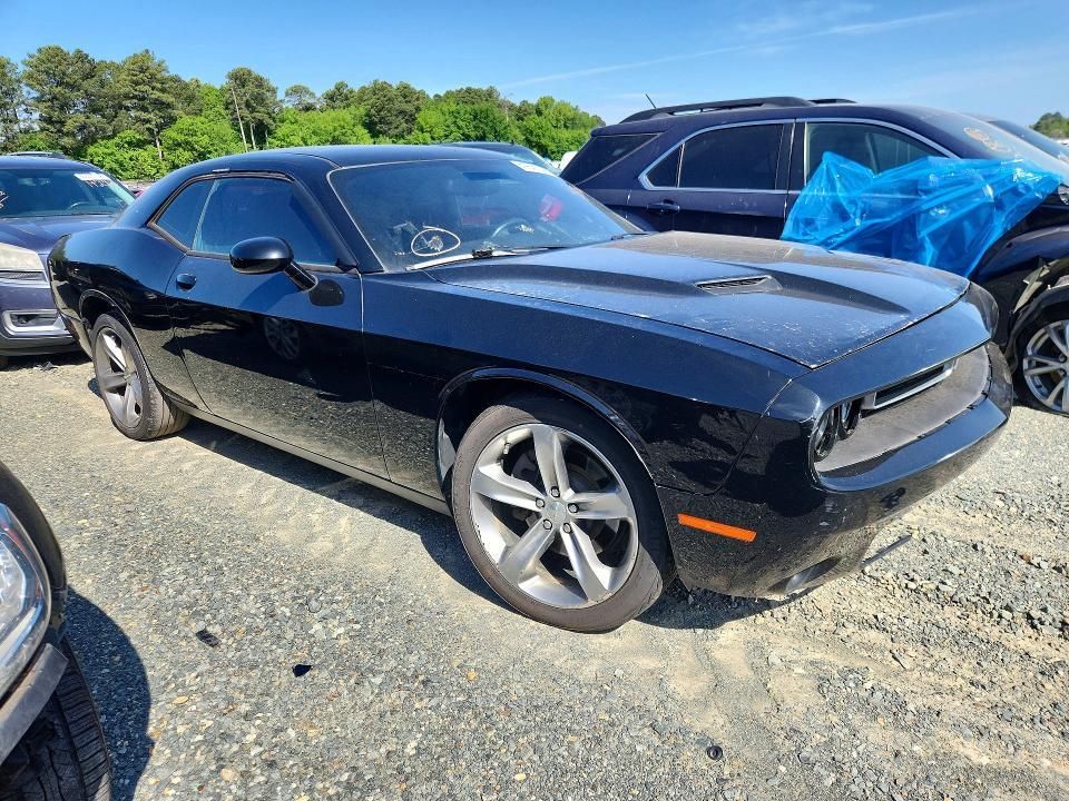 2015 Dodge Challenger sxt