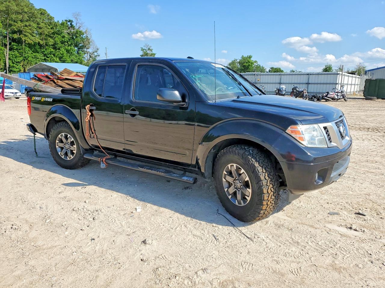 2016 Nissan Frontier Desert Runner