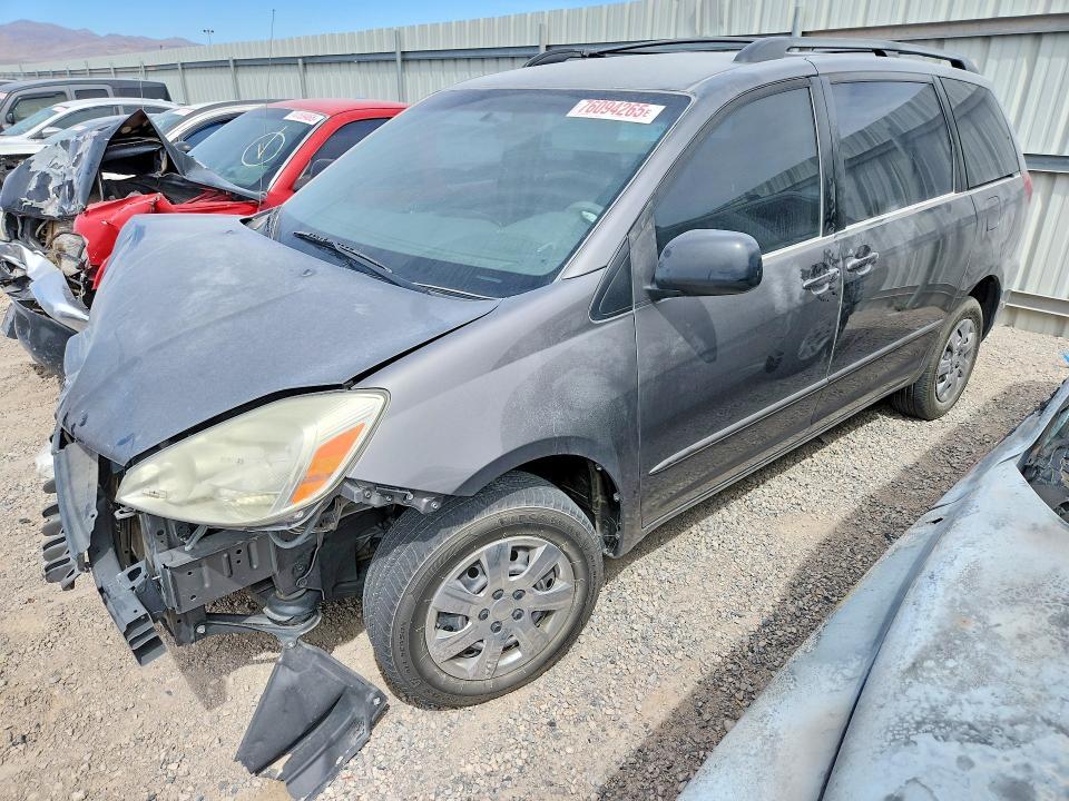 2005 Toyota Sienna ce