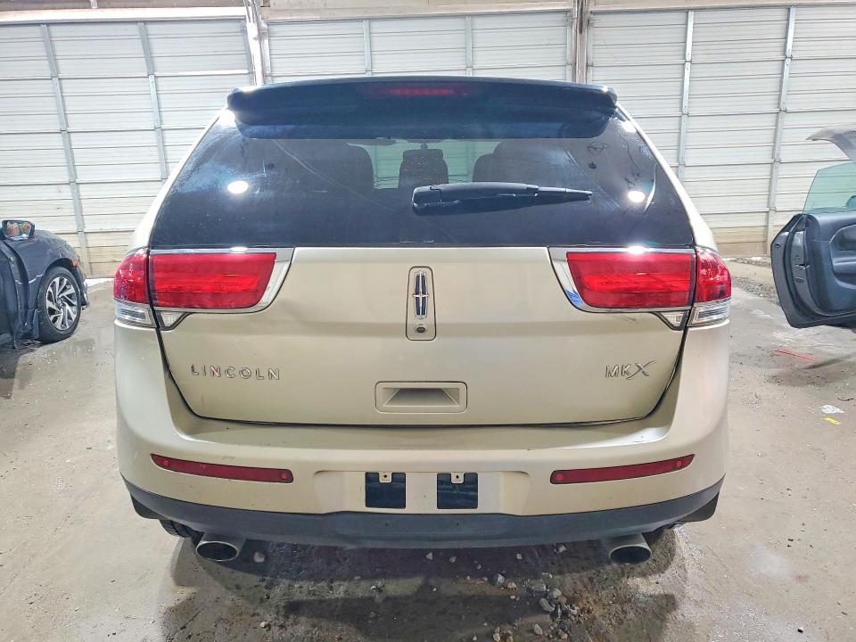 2011 Lincoln Townhouse MKX