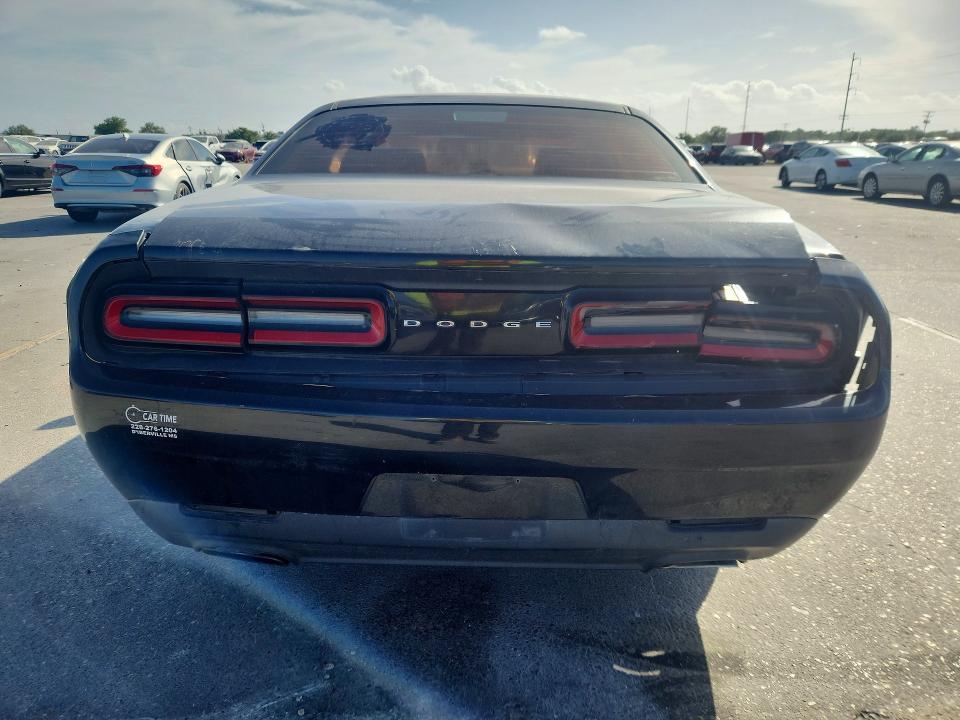 2016 Dodge Challenger sxt