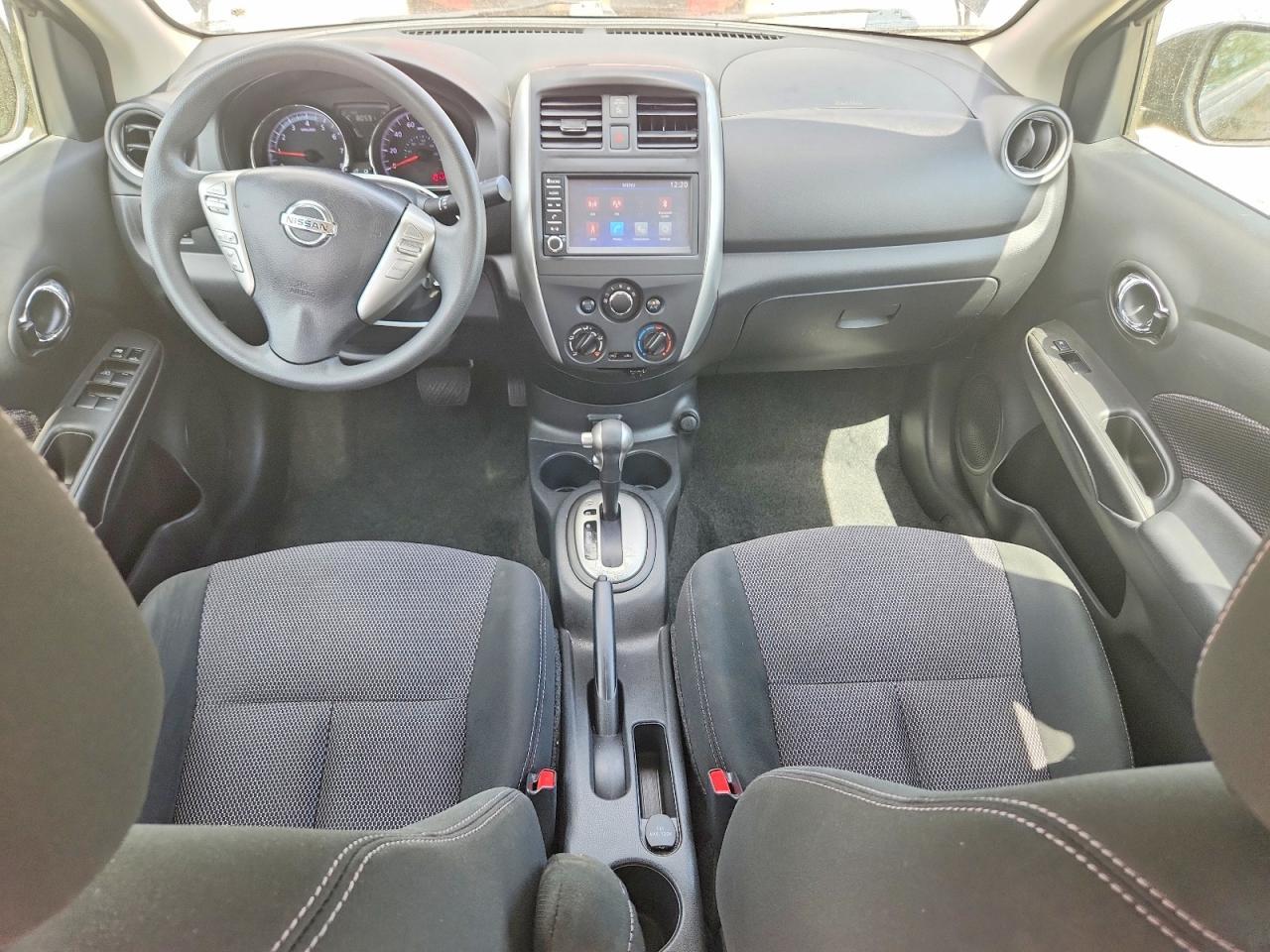2018 Nissan Versa sv