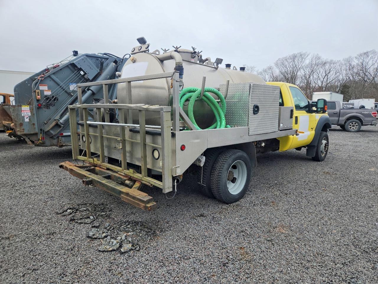 2016 Ford F550 Super Duty Vacuum Truck