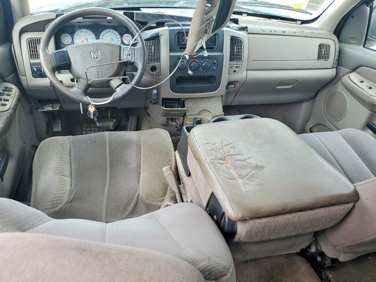 2004 Dodge RAM 1500 ST
