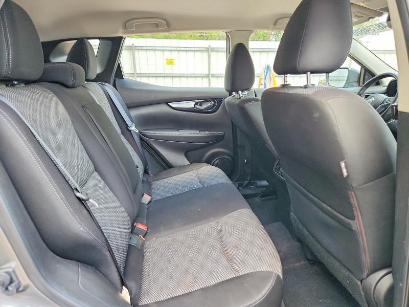 2018 Nissan Rogue Sport sv