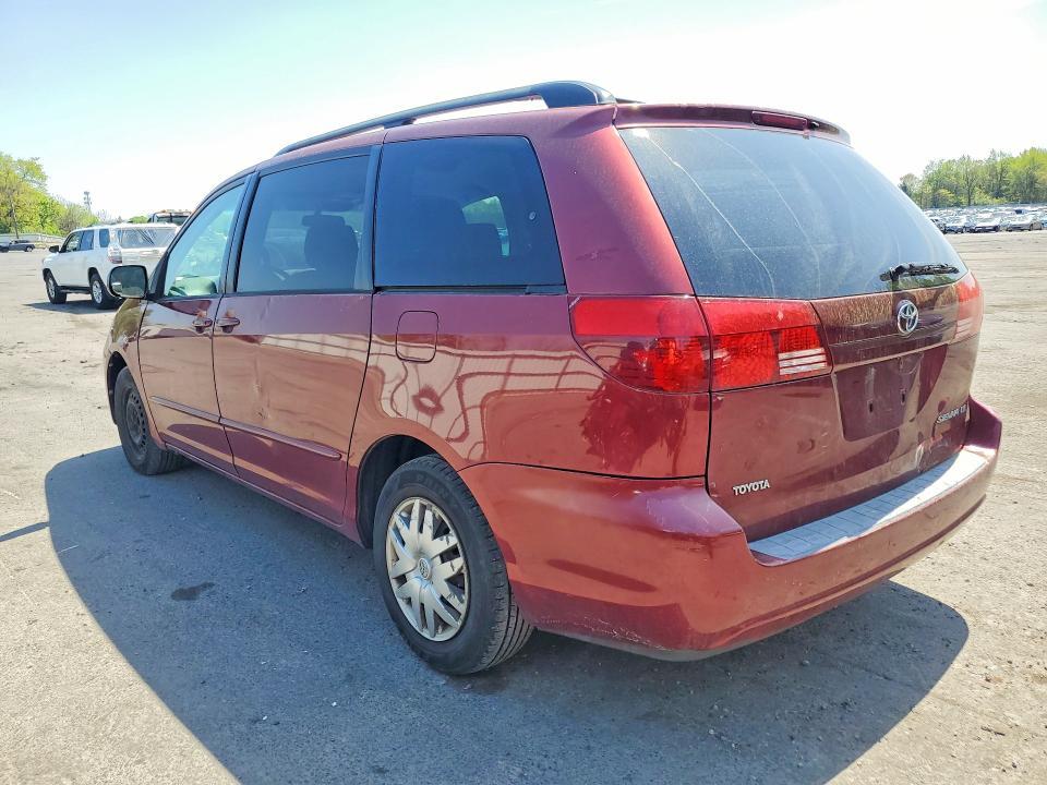 2005 Toyota Sienna le 7 Passenger