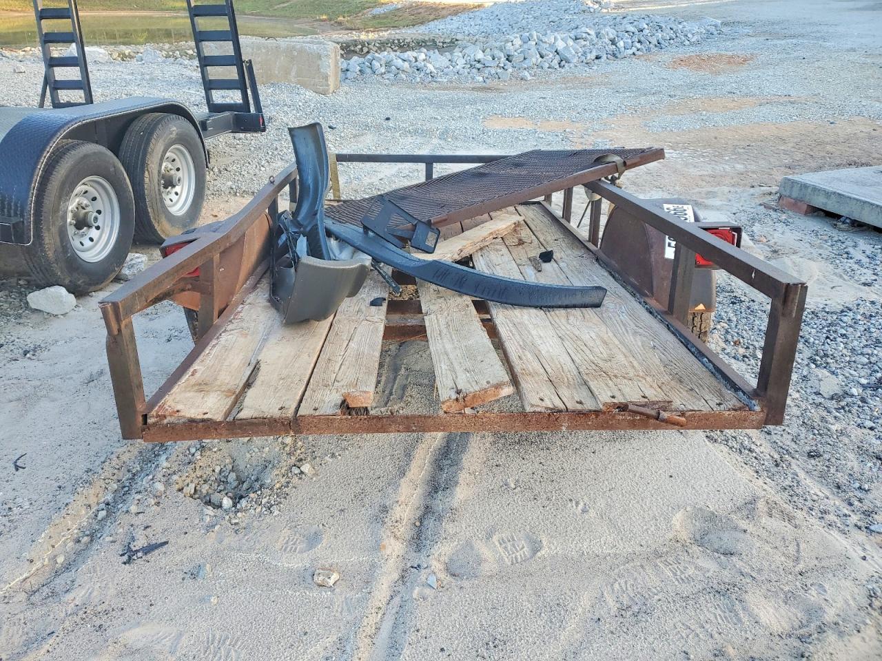 2005 Tow Pro 2005 Utility Trailer