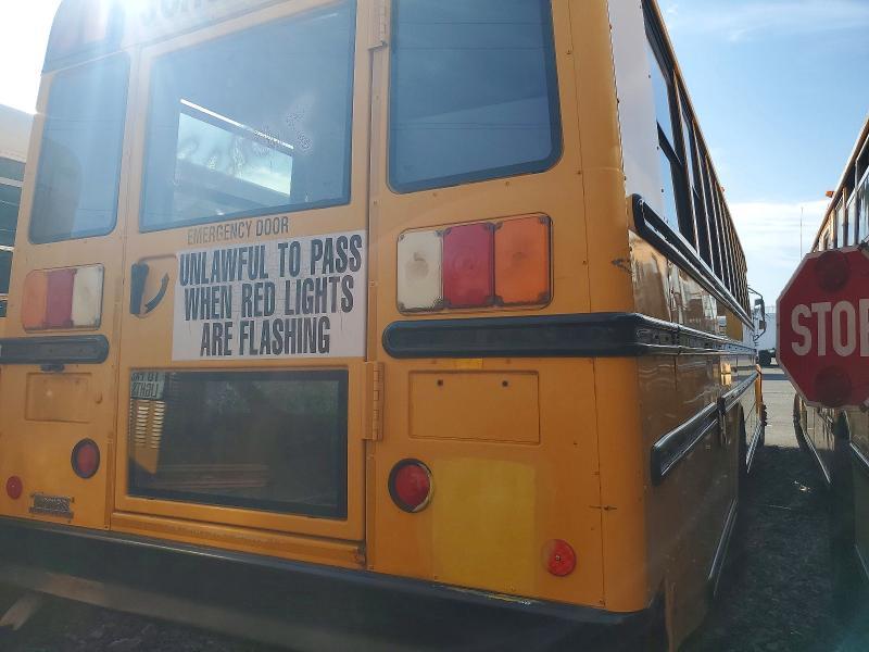 2012 Freigliner 2012 Thomas SAF-T-LINER C2-School Bus