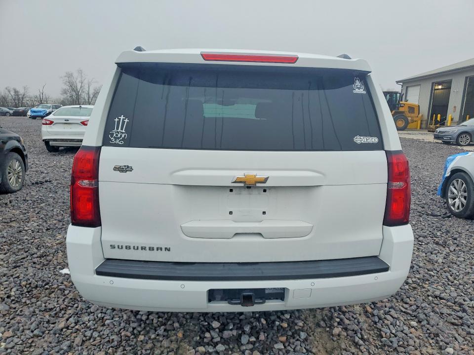 2016 Chev Suburban