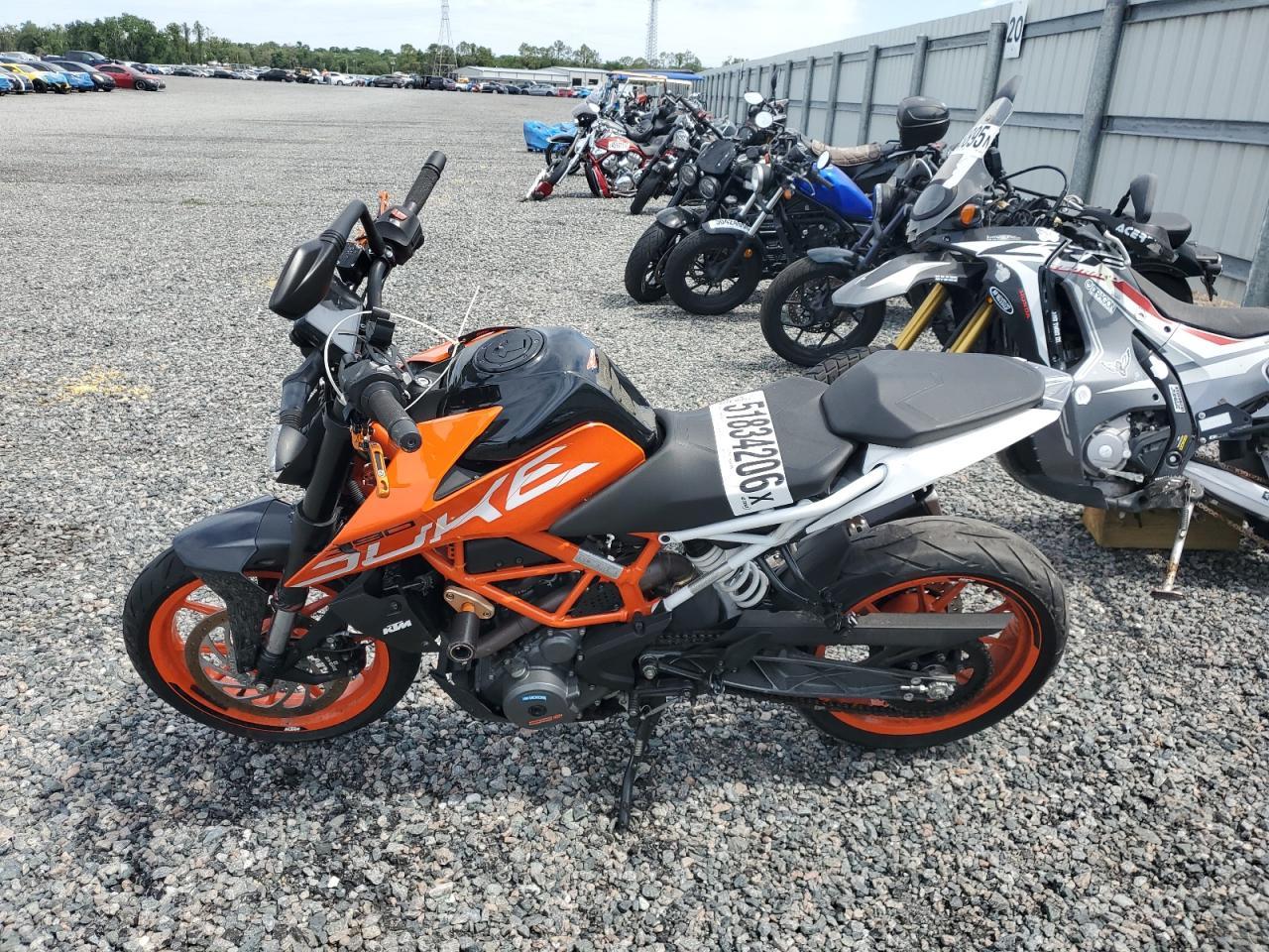 2020 KTM 390 Duke