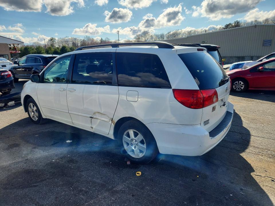 2008 Toyota Sienna le 7-passenger