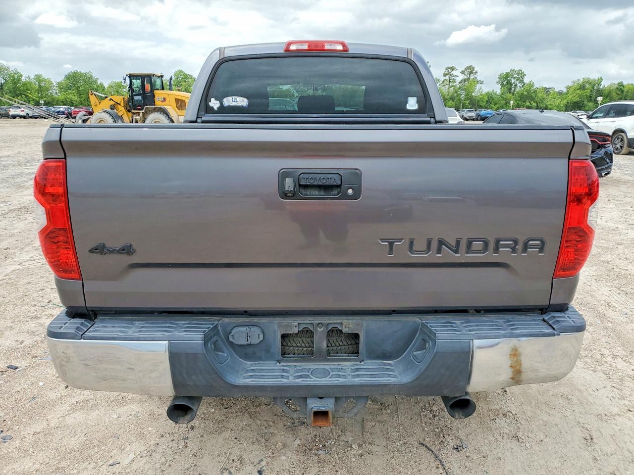 2014 Toyota Tundra Crewmax SR5