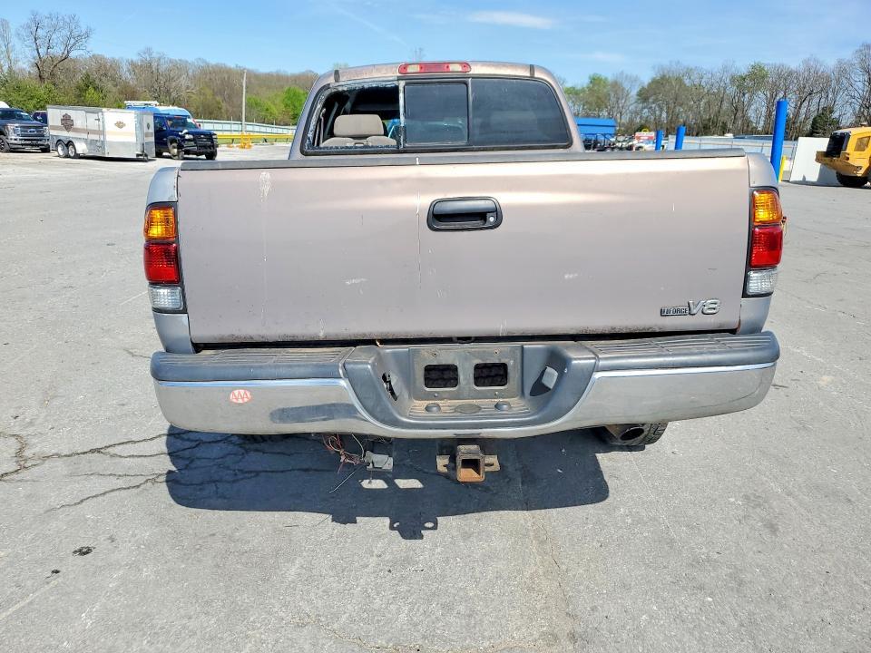 2002 Toyota Tundra SR5 V8