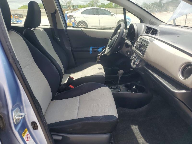 2013 Toyota Yaris 5-door le