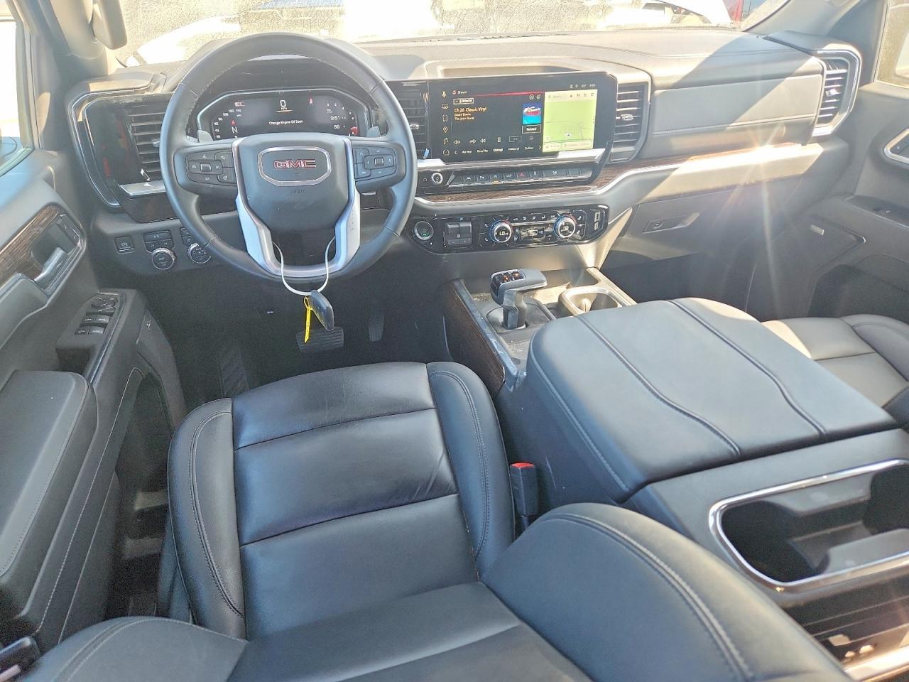 2025 GMC Sierra K1500 Elevation
