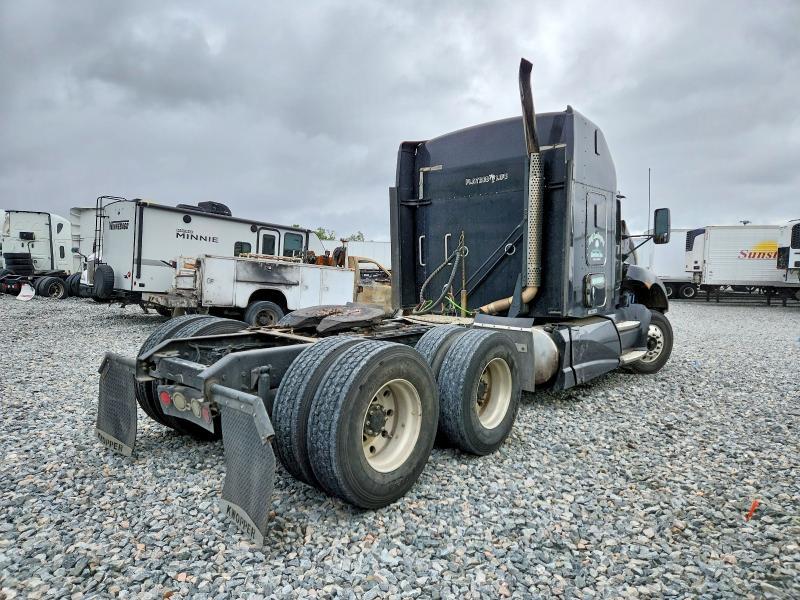 2011 Kenworth T660 Semi Truck