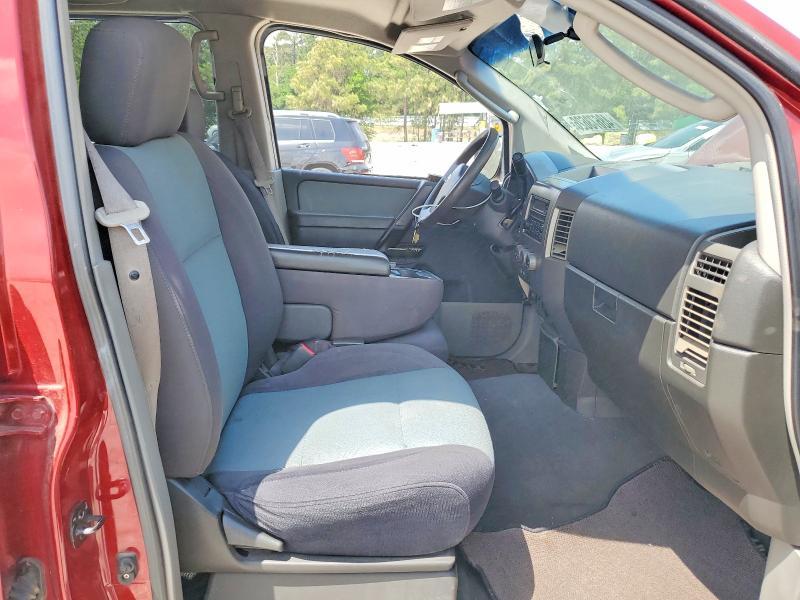 2004 Nissan Titan xe