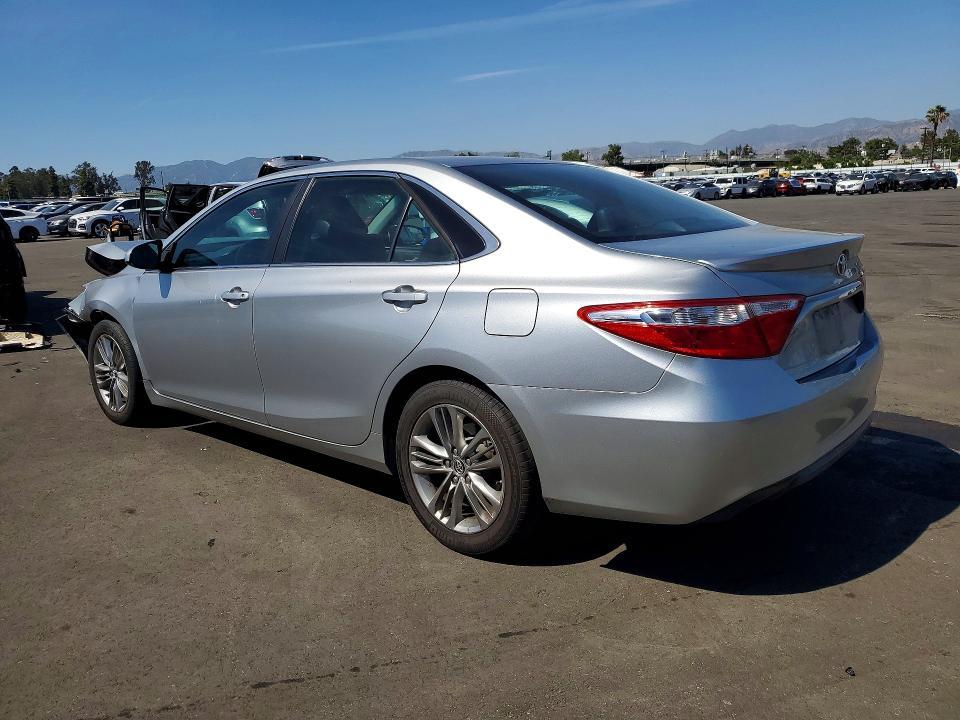 2015 Toyota Camry se