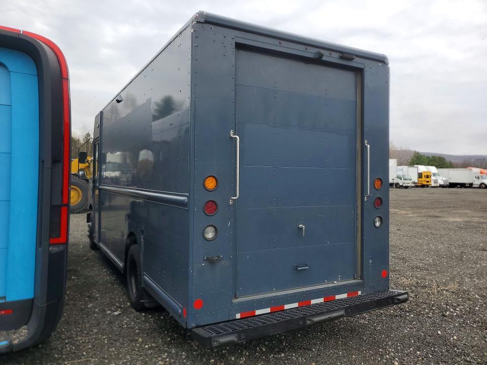 2021 Freightliner MT45G Chassis Delivery Truck