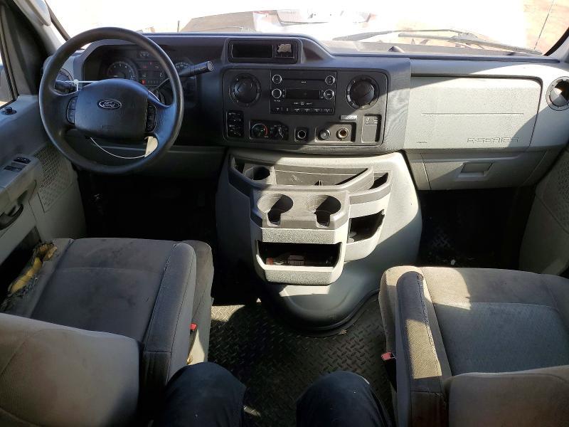 2014 Ford Econoline E350 Super Duty Wagon