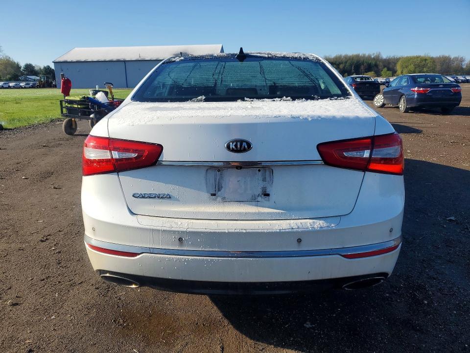 2014 KIA Cadenza Premium