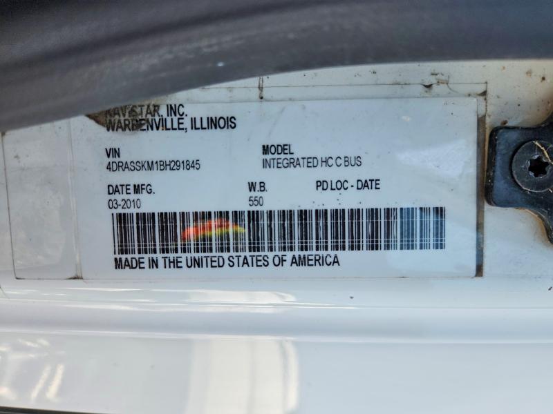 2011 Ic Corporation 3000 HC