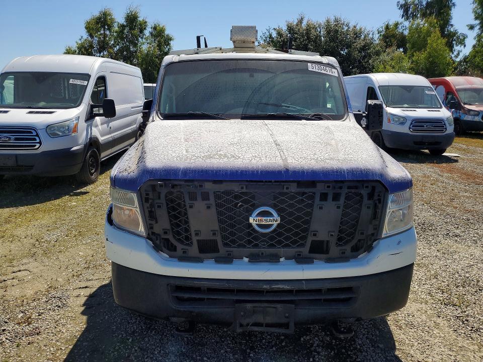 2016 Nissan NV 2500 HD SV