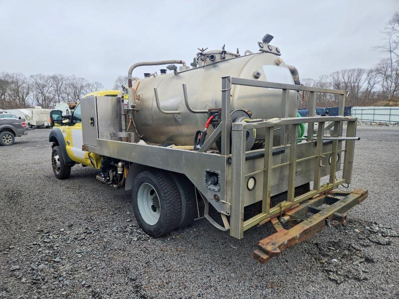 2016 Ford F550 Super Duty Vacuum Truck