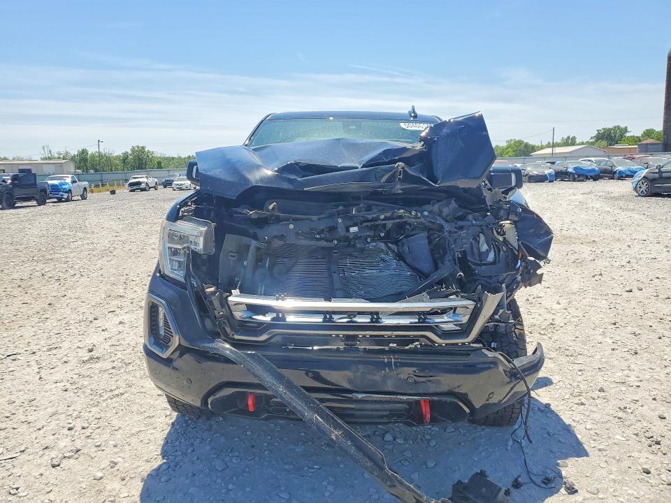 2021 GMC Sierra K1500 AT4