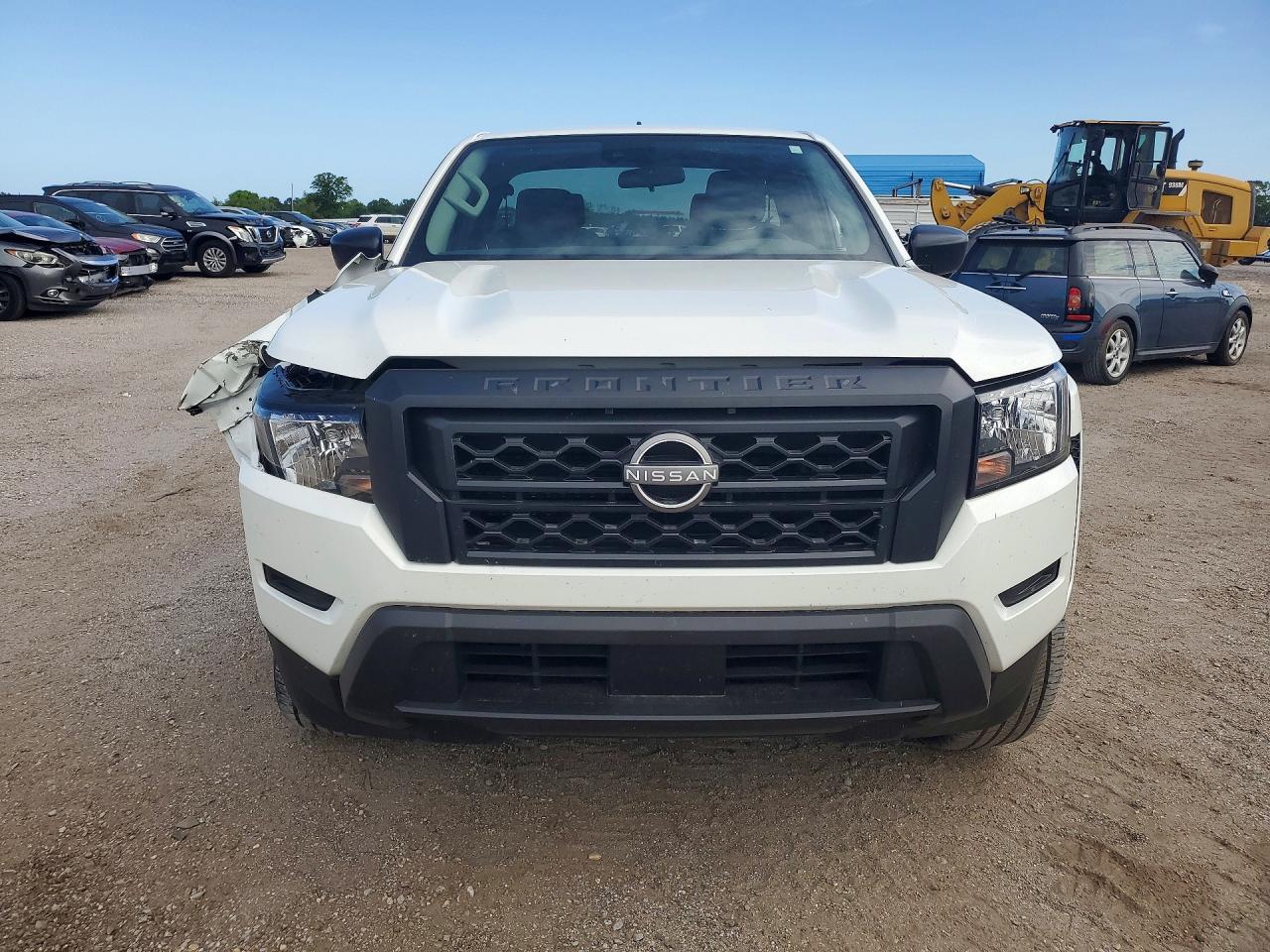 2024 Nissan Frontier S