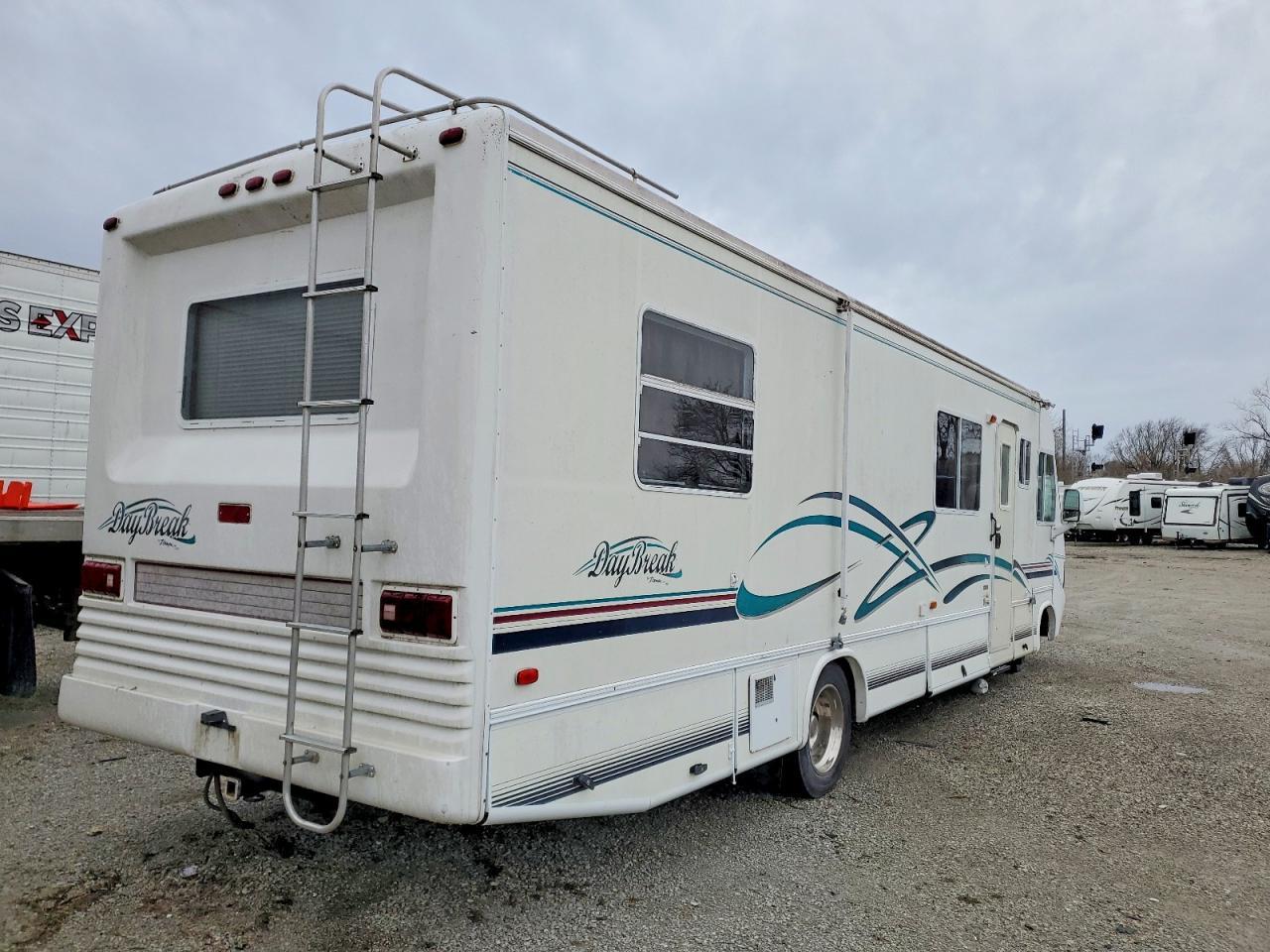 2000 Damon 1999 Workhorse RV