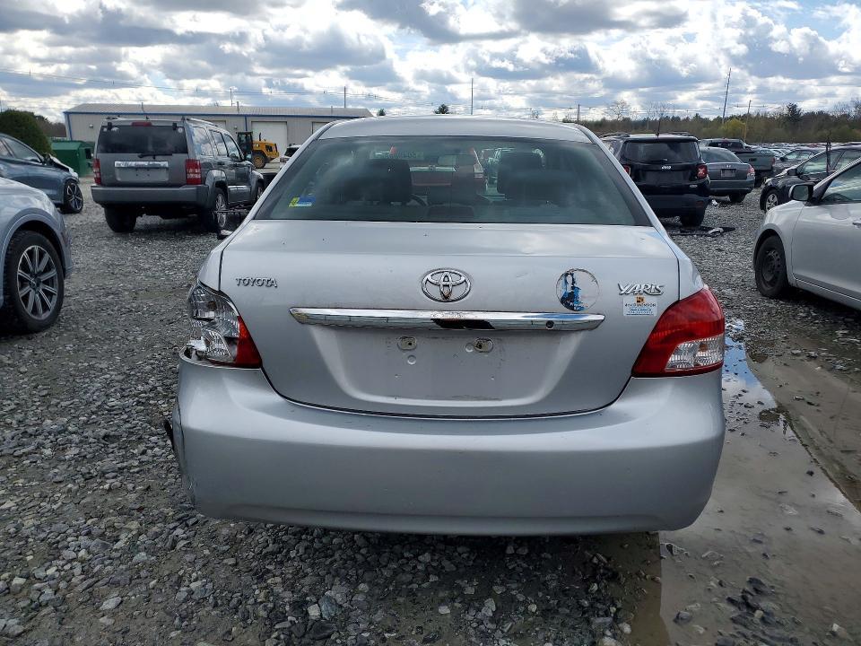 2010 Toyota Yaris Base