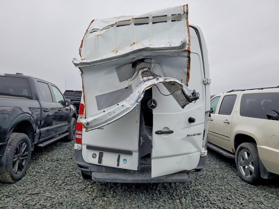 2016 Mercedes-Benz Sprinter 2500 Utility / Service van