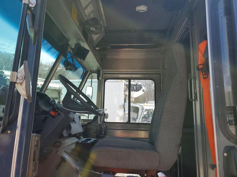 2021 Freigliner 2021 Freightliner MT45 Chassis Delivery Truck