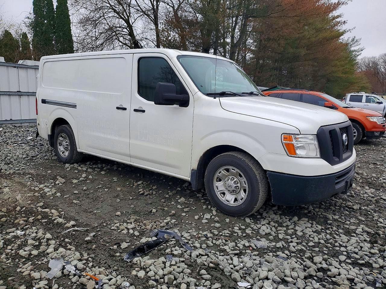 2019 Niss Nv 2500 sv