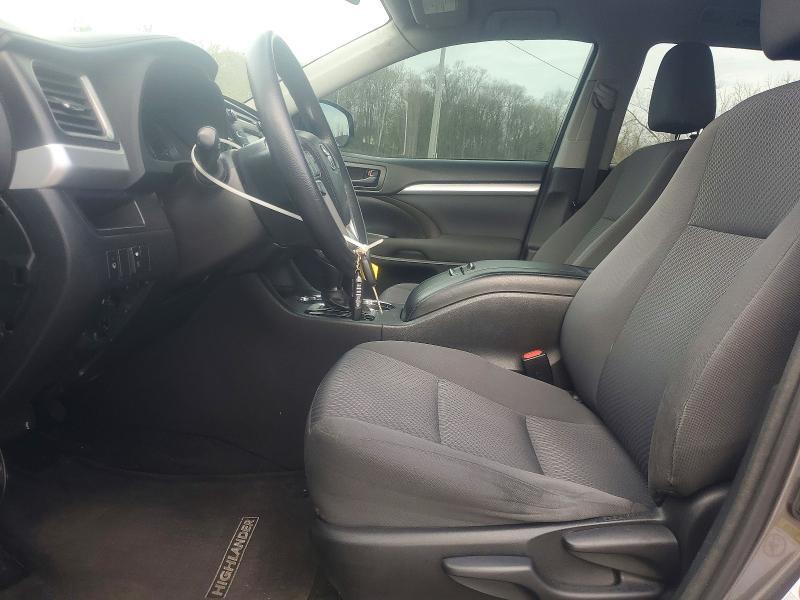 2016 Toyota Highlander le