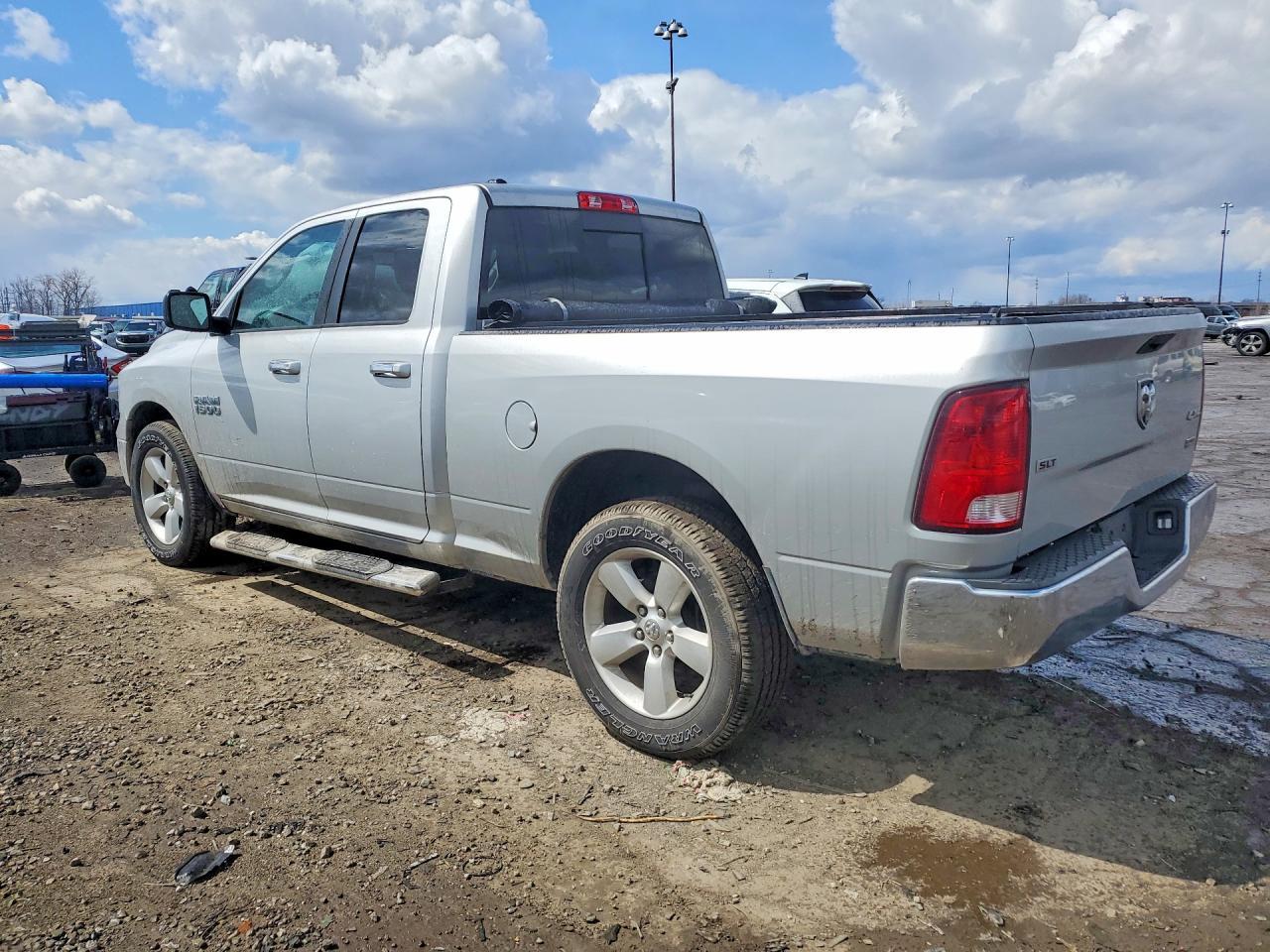 2015 Dodge RAM 1500 SLT