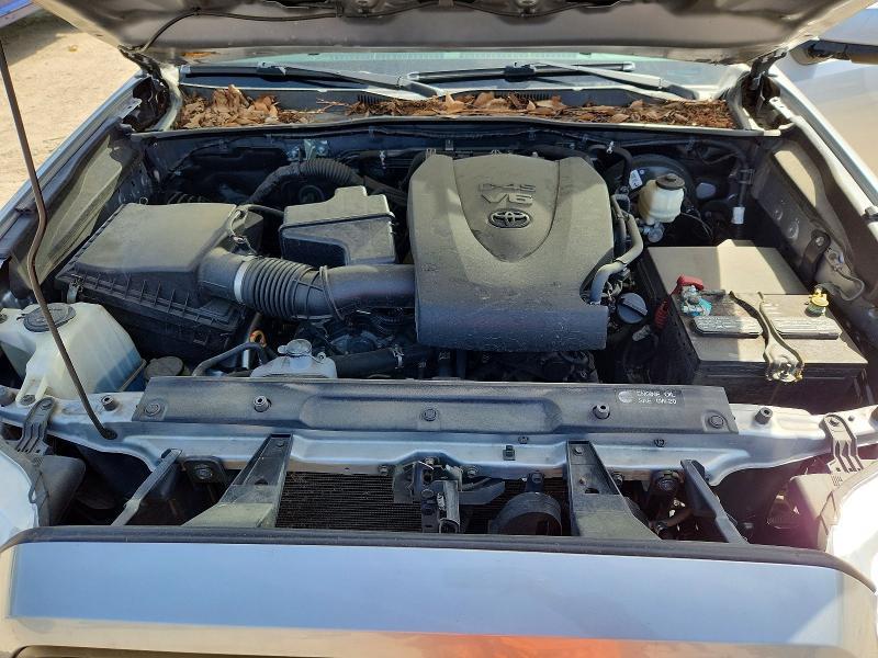 2019 Toyota Tacoma sr V6