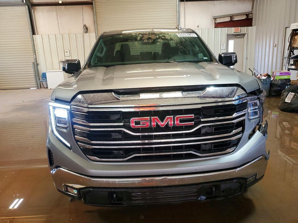 2025 GMC Sierra K1500 SLT