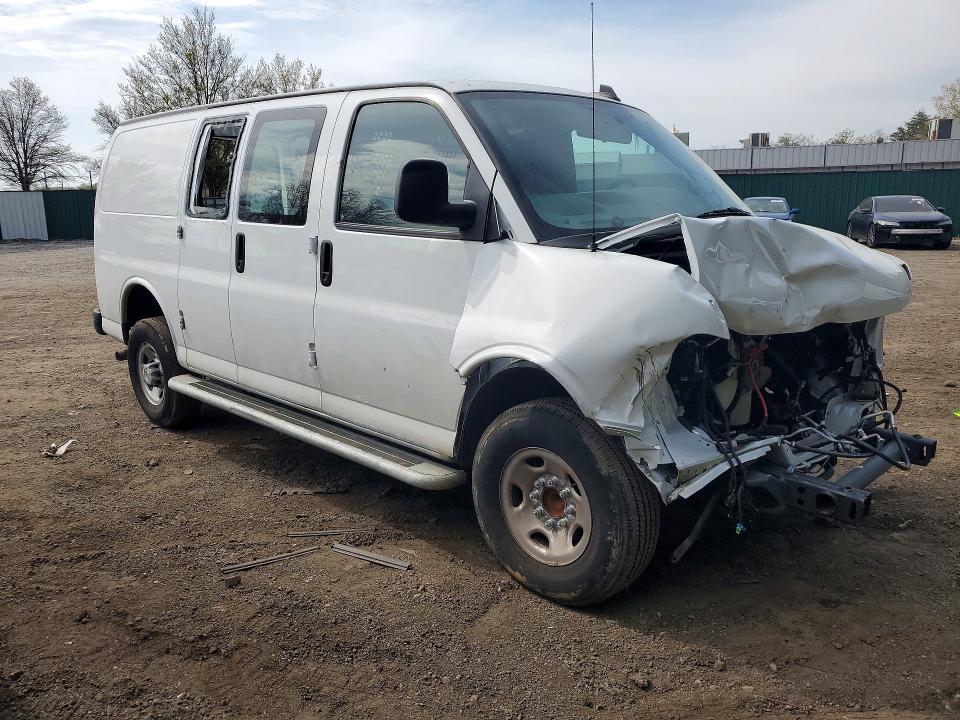 2024 Chevrolet Express G2500